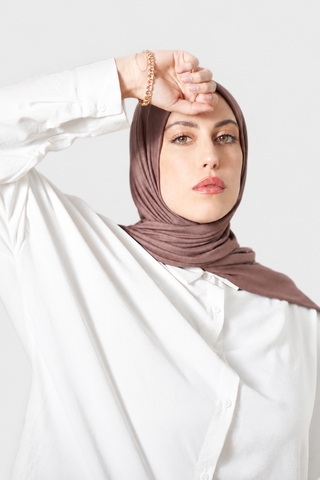 Hijab Jersey Luxury Rosa Mauve con fondo gris claro